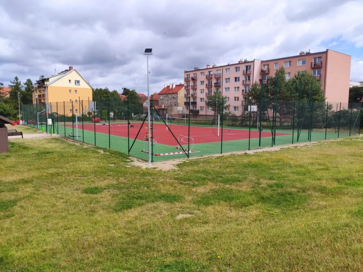 Ile kosztuje budowa boiska piłkarskiego? Zaskakujące ceny i czynniki wpływające na koszt