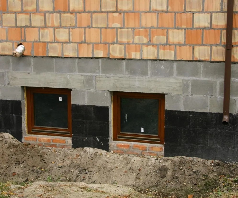 Jak zrobić fundament pod starym domem - uniknij najczęstszych błędów