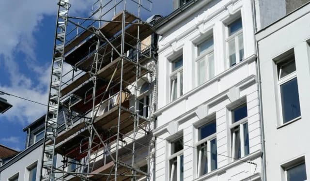Jak zabezpieczyć elewacje przed brudem i uniknąć kosztownych napraw Jak zabezpieczyć elewacje przed brudem i uniknąć kosztownych napraw